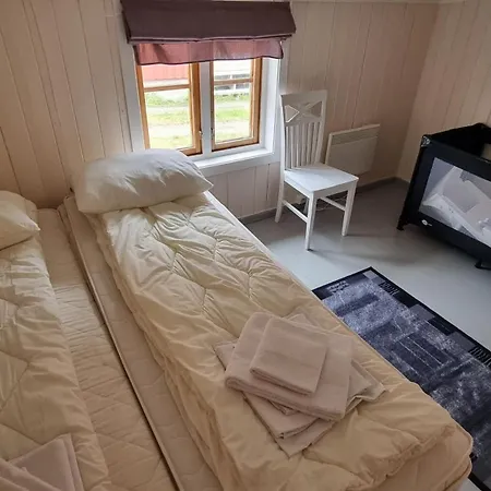Autentisk Rorbu I Burekka, *