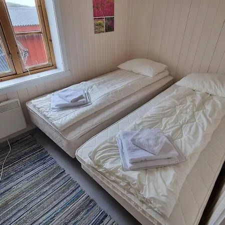 Autentisk Rorbu I Burekka,